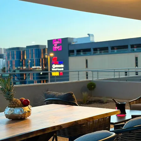 Malami Of Mall Apartmán